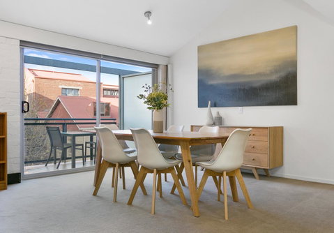 Sullivans Cove Apartments - Accommodation Newcastle 0