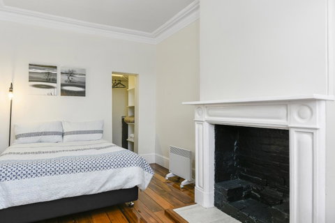 Trinity Hill Apartments - Accommodation Newcastle 3