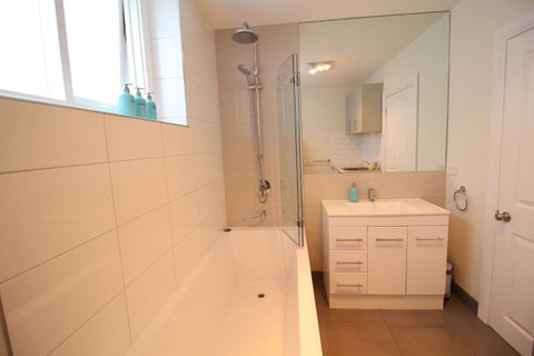 Trinity Hill Apartments - Accommodation Newcastle 22