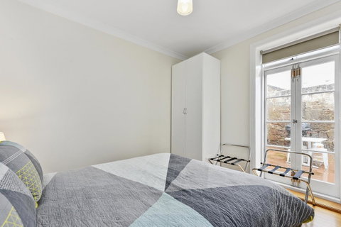Trinity Hill Apartments - Accommodation Newcastle 4
