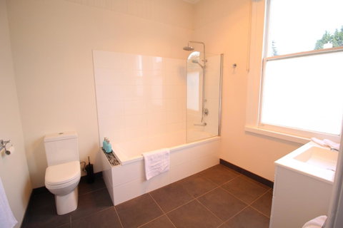 Trinity Hill Apartments - Accommodation Newcastle 19