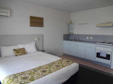 Adina Place Motel Apartments - Accommodation Newcastle 32