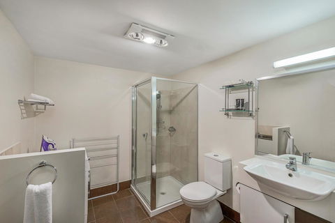 Mantra One Sandy Bay Road - Accommodation Newcastle 22