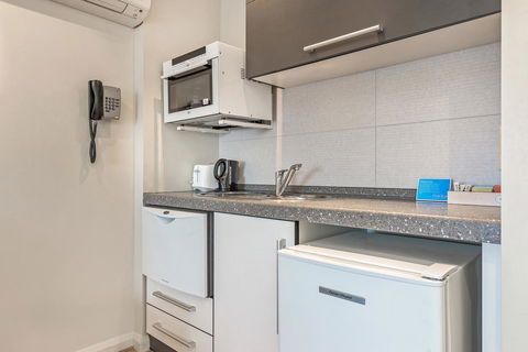 Mantra One Sandy Bay Road - Accommodation Newcastle 32