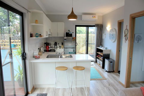 Kingston Beach-House Retreat - Accommodation Newcastle 20