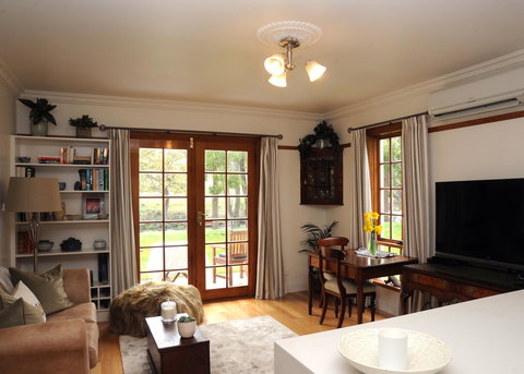 Forth River Cottage - Accommodation Newcastle 11