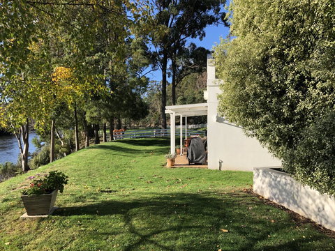 Forth River Cottage - Accommodation Newcastle 10