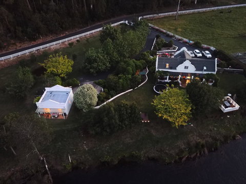 Forth River Cottage - Accommodation Newcastle 2