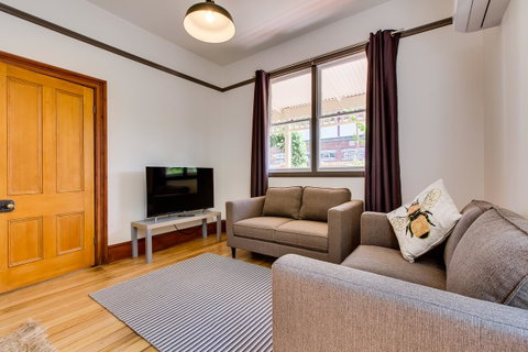 Rosehaven Cottage - Accommodation Newcastle 10