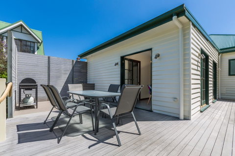 Rosehaven Cottage - Accommodation Newcastle 13