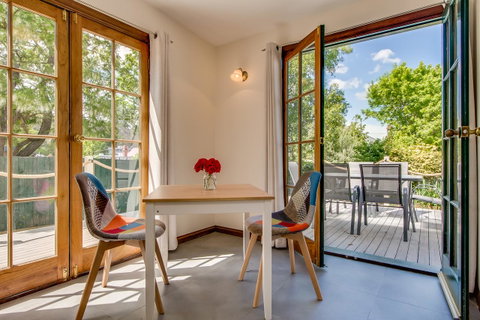Rosehaven Cottage - Accommodation Newcastle 1