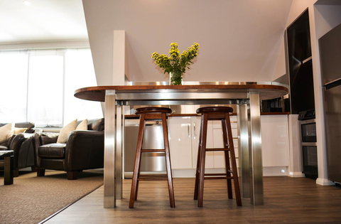 Heathfield Apartments - Accommodation Newcastle 4