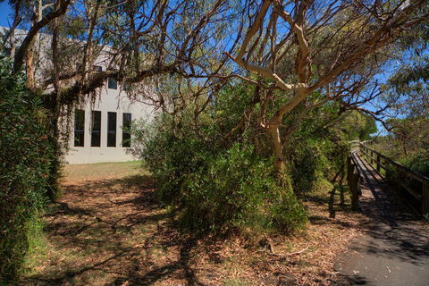 Amare Beachside Luxury - Accommodation Newcastle 23