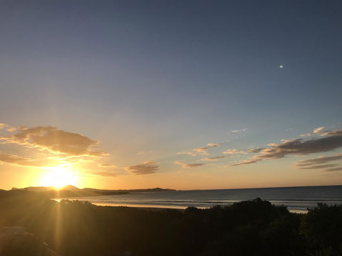 Amare Beachside Luxury - Accommodation Newcastle 9