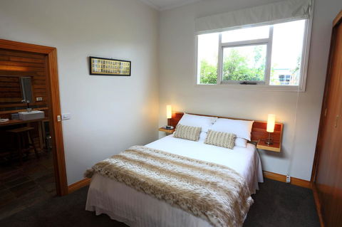 @ The Beach & Not Quite @ The Beach Holiday Cottages - Stanley - Accommodation Newcastle 12