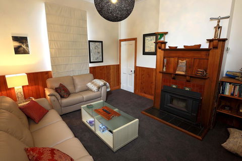 @ The Beach & Not Quite @ The Beach Holiday Cottages - Stanley - Accommodation Newcastle 13