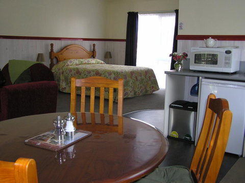 The Crays Accommodation - Accommodation Newcastle 35