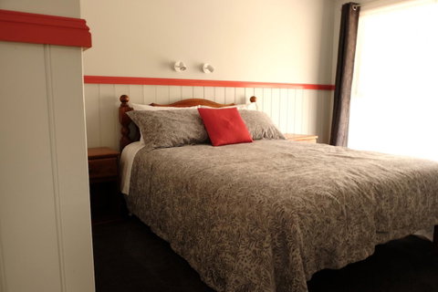 The Crays Accommodation - Accommodation Newcastle 20