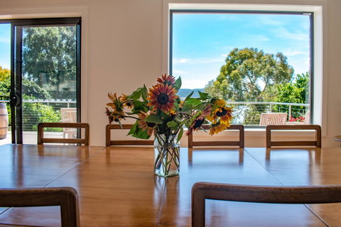 Tamar House - Accommodation Newcastle 13