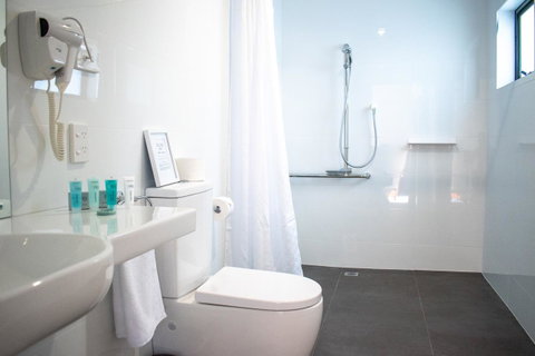 Tamar House - Accommodation Newcastle 20