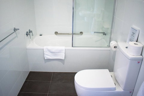 Tamar House - Accommodation Newcastle 11