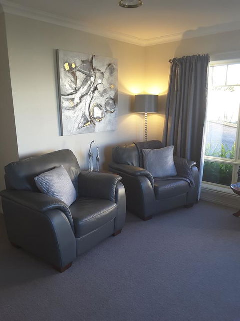 On The Terrace - Accommodation Newcastle 39