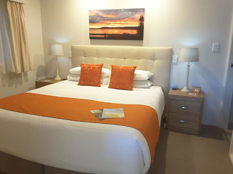 On The Terrace - Accommodation Newcastle 3