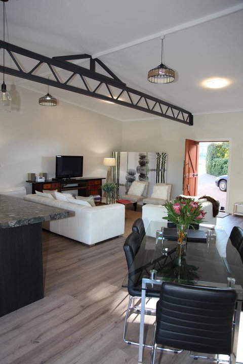 The WeareHouse In Deloraine - Accommodation Newcastle 29