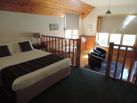 Bushman's Cafe - Accommodation Newcastle 12