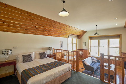 Bushman's Cafe - Accommodation Newcastle 1