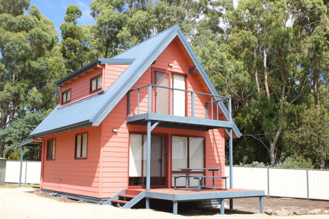 Four Seasons Waterfront Villas - Accommodation Newcastle 20