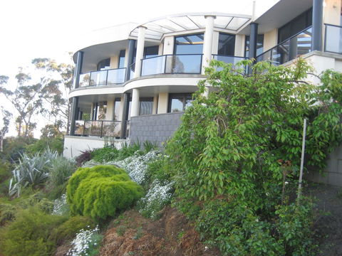 Sheer Pleasure Accommodation - Accommodation Newcastle 8