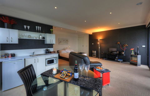 Sheer Pleasure Accommodation - Accommodation Newcastle 17