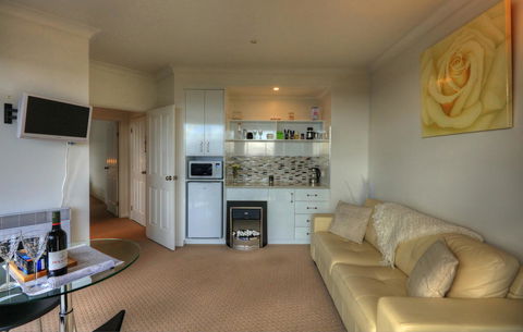 Sheer Pleasure Accommodation - Accommodation Newcastle 29