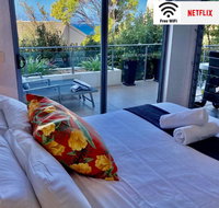 NEW Sunshine Beach Family Escape 3 bedroom with Free Wifi and Parking - Accommodation Newcastle