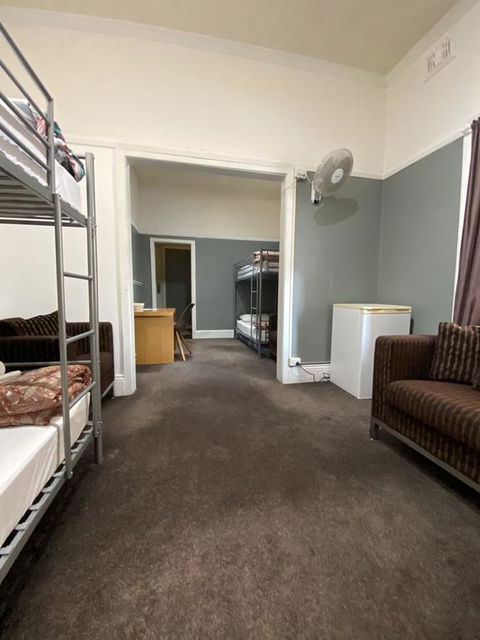 Newcastle Hotel - Accommodation Newcastle 0