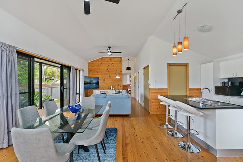 Newcastle Short Stay Apartments - Glebe Road Adamstown - Accommodation Newcastle 0