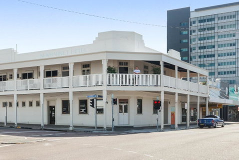 Newmarket Hotel - Accommodation Newcastle 2