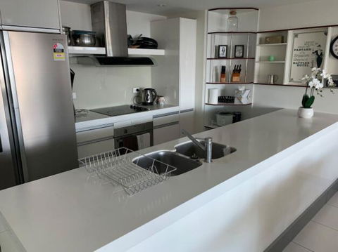 Nia's Place - Accommodation Newcastle 2