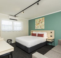 Nightcap At Balaclava Hotel - Accommodation Newcastle