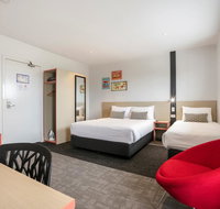 Nightcap at Camp Hill Hotel - Accommodation Newcastle