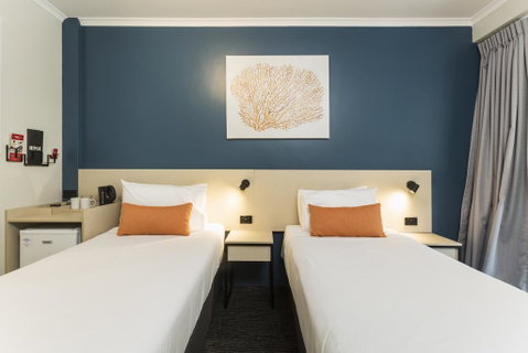 Nightcap At Edge Hill Tavern - Accommodation Newcastle 1