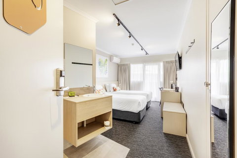 Nightcap At Findon Hotel - Accommodation Newcastle 1