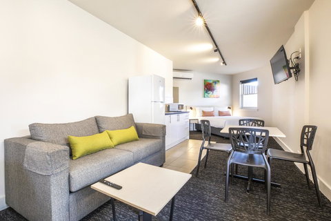 Nightcap At Glengala Hotel - Accommodation Newcastle 1