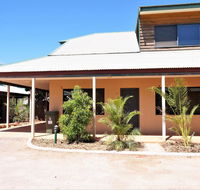 Ningaloo Breeze Villa 2 - 3 Bedroom Fully Self-Contained Holiday Accommodation - Accommodation Newcastle
