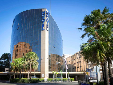 Novotel Sydney Parramatta - Accommodation Newcastle 0