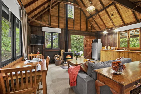 NUNGAROO COTTAGE - Accommodation Newcastle 2