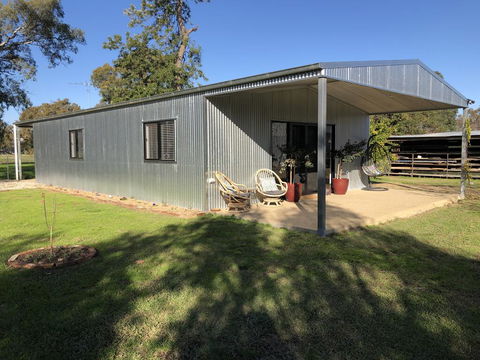 Oak Lane Guest House & Farm Stay - Accommodation Newcastle 1