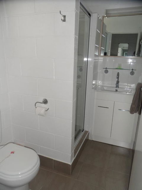 Oakey Motel - Accommodation Newcastle 3