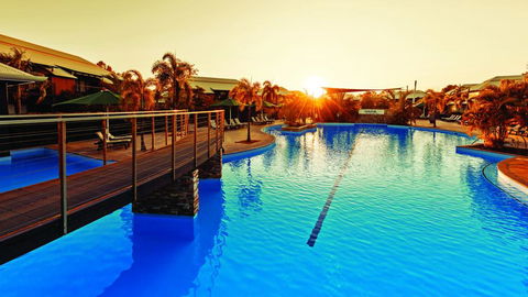 Oaks Cable Beach Resort - Accommodation Newcastle 1